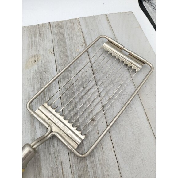 Progressus Miracle Tomato Slicer Kitchen Gadget Yellow Handle Italy - Picture 2 of 9